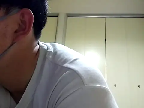 Snapshot of taaaaaa- chatting on January 8, 2026, 11:01 am taaaaaa- online show from January 8, 2026, 11:01 am