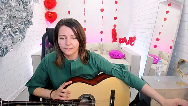 NicoleHitman online show from March 10, 2025, 12:37 pm