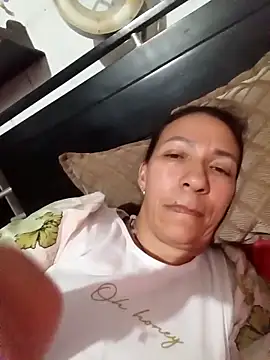 Antonela45 online show from October 18, 2025, 7:03 pm