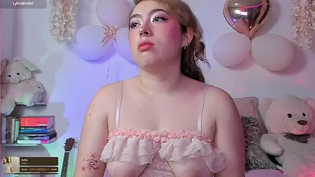 julieta cooper20 online show from February 7, 2026, 4:27 am