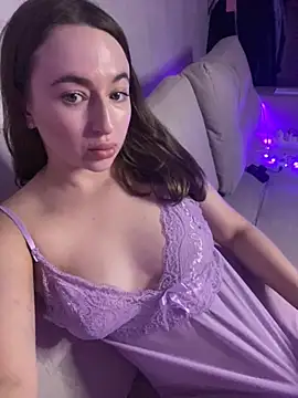 AlisaQSky online show from October 24, 2025, 8:27 pm