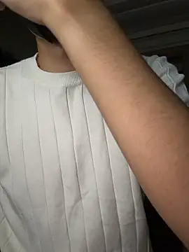 hello038038 online show from September 23, 2025, 2:20 pm