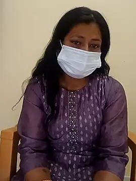 Snapshot of Ronak_kaur chatting on March 8, 2025, 5:33 pm Ronak kaur online show from March 8, 2025, 5:33 pm