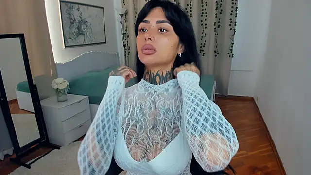 Snapshot of CharimgSabrina chatting on September 15, 2025, 7:08 am CharimgSabrina online show from September 15, 2025, 7:08 am