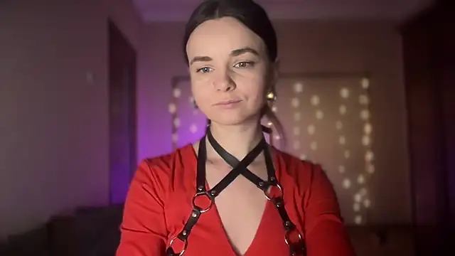 lanaloulou online show from September 19, 2025, 1:40 am