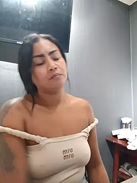 Ariana Rodriguez online show from March 7, 2025, 6:43 pm