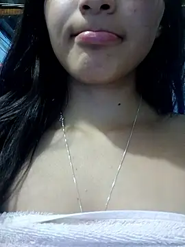 Valen Person online show from October 27, 2025, 10:25 pm