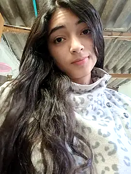 Valen Person online show from November 12, 2025, 4:18 pm