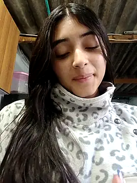 Valen Person online show from December 5, 2025, 3:09 pm