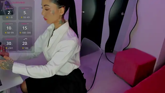 Dani Valen online show from March 18, 2025, 11:31 pm