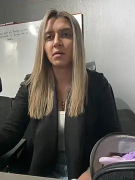 Isabella Varella online show from January 15, 2026, 1:26 pm