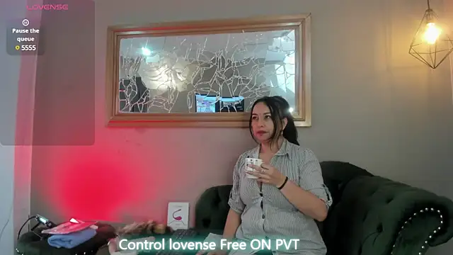 Chanel milff  online show from March 12, 2025, 12:15 pm