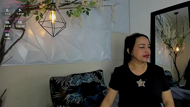 Snapshot of Chanel_milff_ chatting on May 1, 2026, 3:16 pm Chanel milff online show from May 1, 2026, 3:16 pm