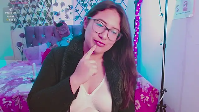 Anny  cute online show from October 3, 2025, 12:24 pm