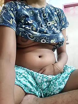 sexy-trisha1 online show from October 6, 2025, 5:21 pm