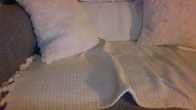 Valentinette online show from October 1, 2025, 7:42 pm