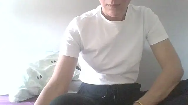 Valentinette online show from March 21, 2026, 2:09 pm