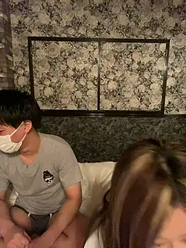 strawberryice online show from February 28, 2026, 10:05 am