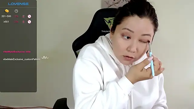 LisaAsianFlower online show from May 22, 2026, 2:08 am