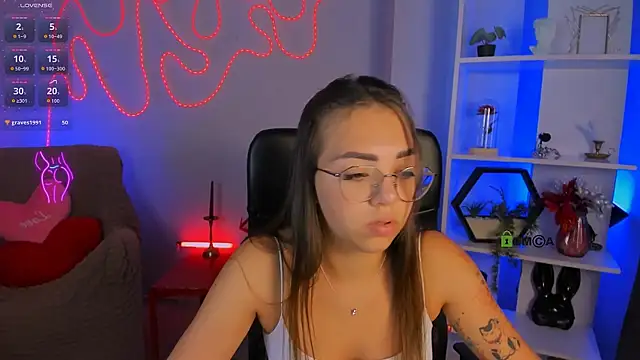 kiki swan online show from July 19, 2026, 11:03 am