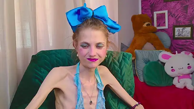 KittyRaine online show from May 12, 2026, 12:13 pm