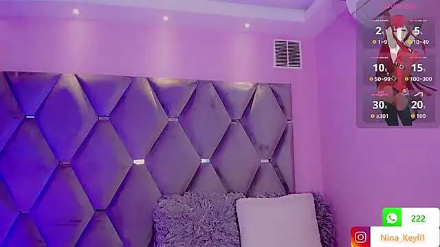 Nina Keyli online show from October 13, 2025, 7:47 pm