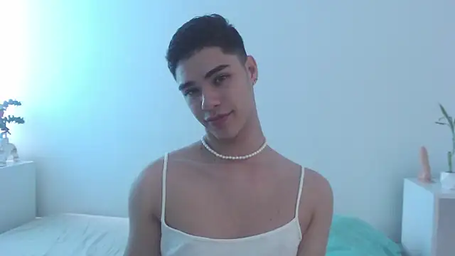 juanes puthee online show from March 22, 2025, 1:19 pm