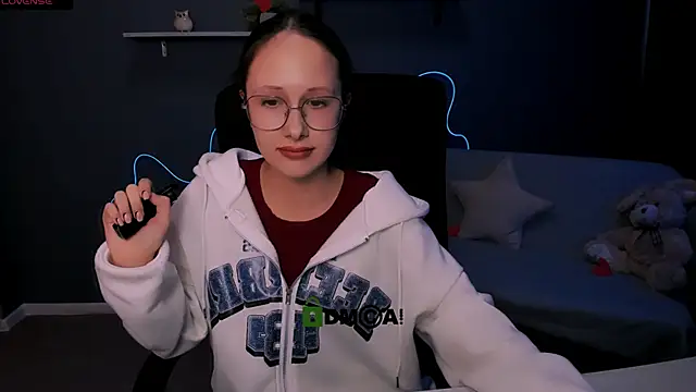 mona cloud online show from March 7, 2025, 12:34 pm