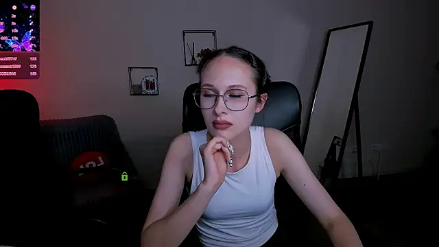 mona cloud online show from September 10, 2025, 10:43 pm