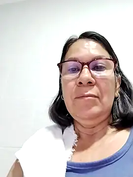Snapshot of victoria_wayne chatting on May 3, 2026, 9:04 am victoria wayne online show from May 3, 2026, 9:04 am