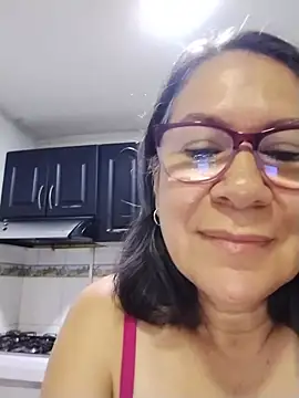 victoria wayne online show from July 4, 2026, 9:26 am