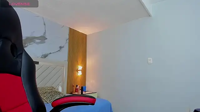 lisa prescot online show from October 9, 2025, 12:03 pm