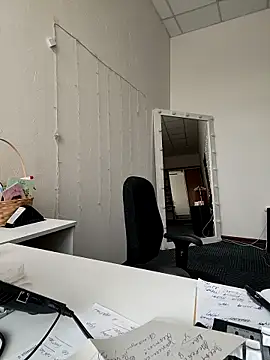 Juicy PeachLux online show from March 20, 2025, 6:52 am