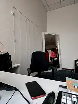 Juicy PeachLux online show from March 20, 2025, 9:59 am