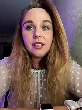 Juicy PeachLux online show from September 25, 2025, 8:01 pm