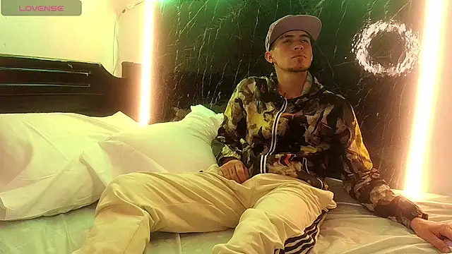 jacob smith10 online show from March 18, 2025, 12:38 am