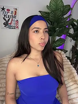  Emily Thompson  online show from October 2, 2025, 10:17 pm