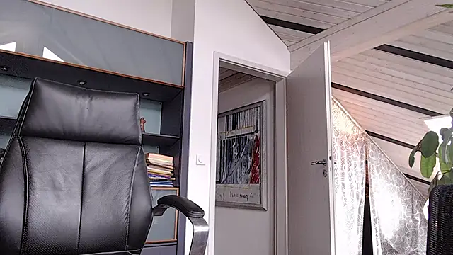 munichrubber online show from December 4, 2024, 8:23 am