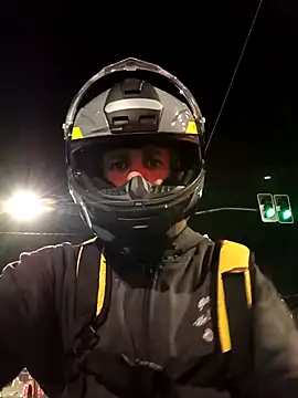 Fzssp online show from March 18, 2026, 1:31 am