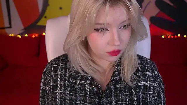 SelenaIris online show from March 17, 2025, 5:27 pm