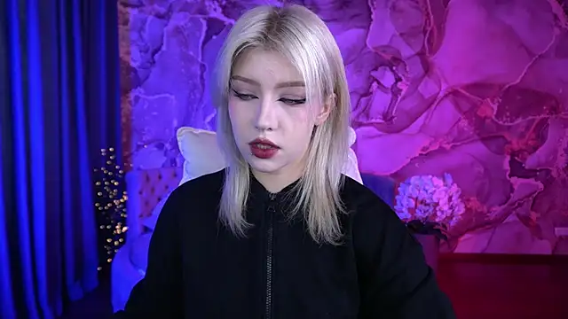 SelenaIris online show from September 27, 2025, 6:29 am