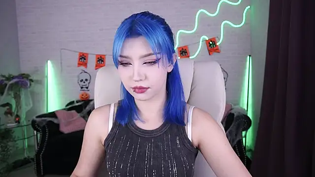 SelenaIris online show from October 28, 2025, 8:55 pm