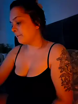 Saucy-Serenity online show from March 19, 2025, 10:31 pm