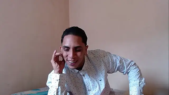 Snapshot of Monkey_uchiha777 chatting on September 17, 2025, 5:14 pm Monkey uchiha777 online show from September 17, 2025, 5:14 pm