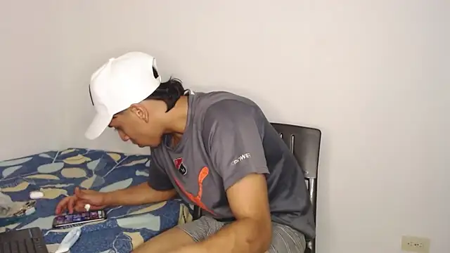 Snapshot of Monkey_uchiha777 chatting on November 20, 2025, 1:50 am Monkey uchiha777 online show from November 20, 2025, 1:50 am