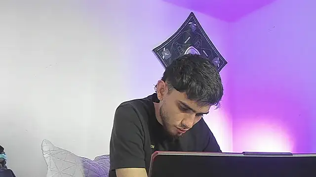samevansx  online show from May 22, 2026, 4:45 pm