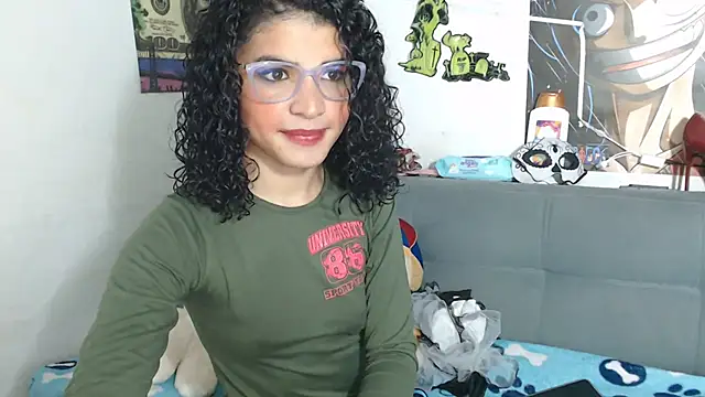 Amala Hott online show from November 23, 2025, 9:36 pm