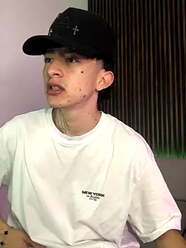 troy rouge online show from October 4, 2025, 11:41 am