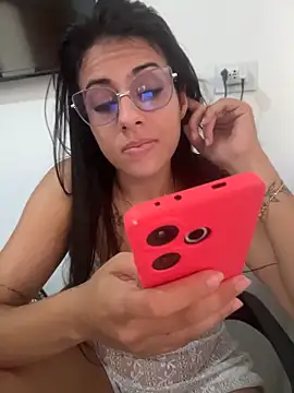 jheicylli online show from April 13, 2026, 3:39 pm