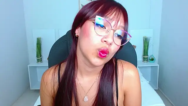 Snapshot of sharon_rosse__ chatting on March 18, 2025, 3:31 pm sharon rosse online show from March 18, 2025, 3:31 pm